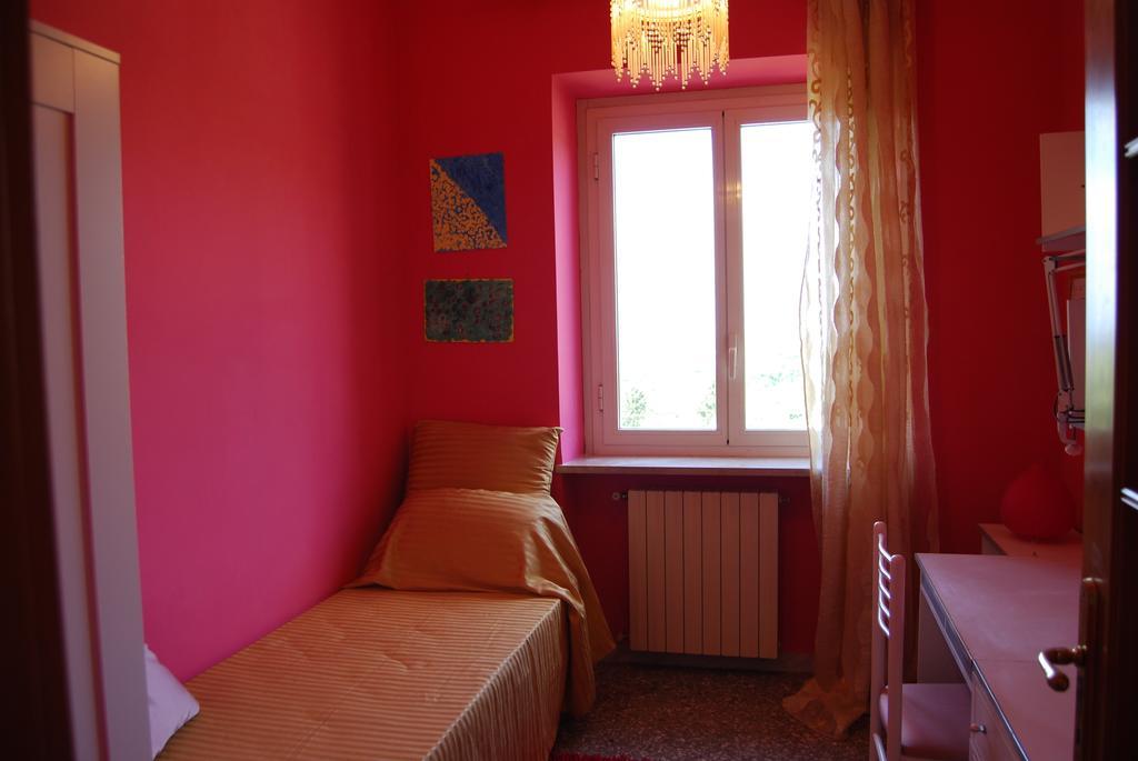 I Due Leoni Hotel Marino Room photo